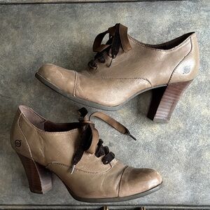 Born Tan Leather Lace-Up Ankle Booties